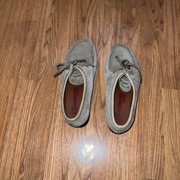 Clark Wallabee Shoes - Picture 3 of 6